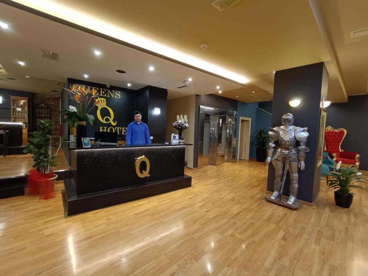 Queens Leriotis Hotel Пирей Экстерьер фото